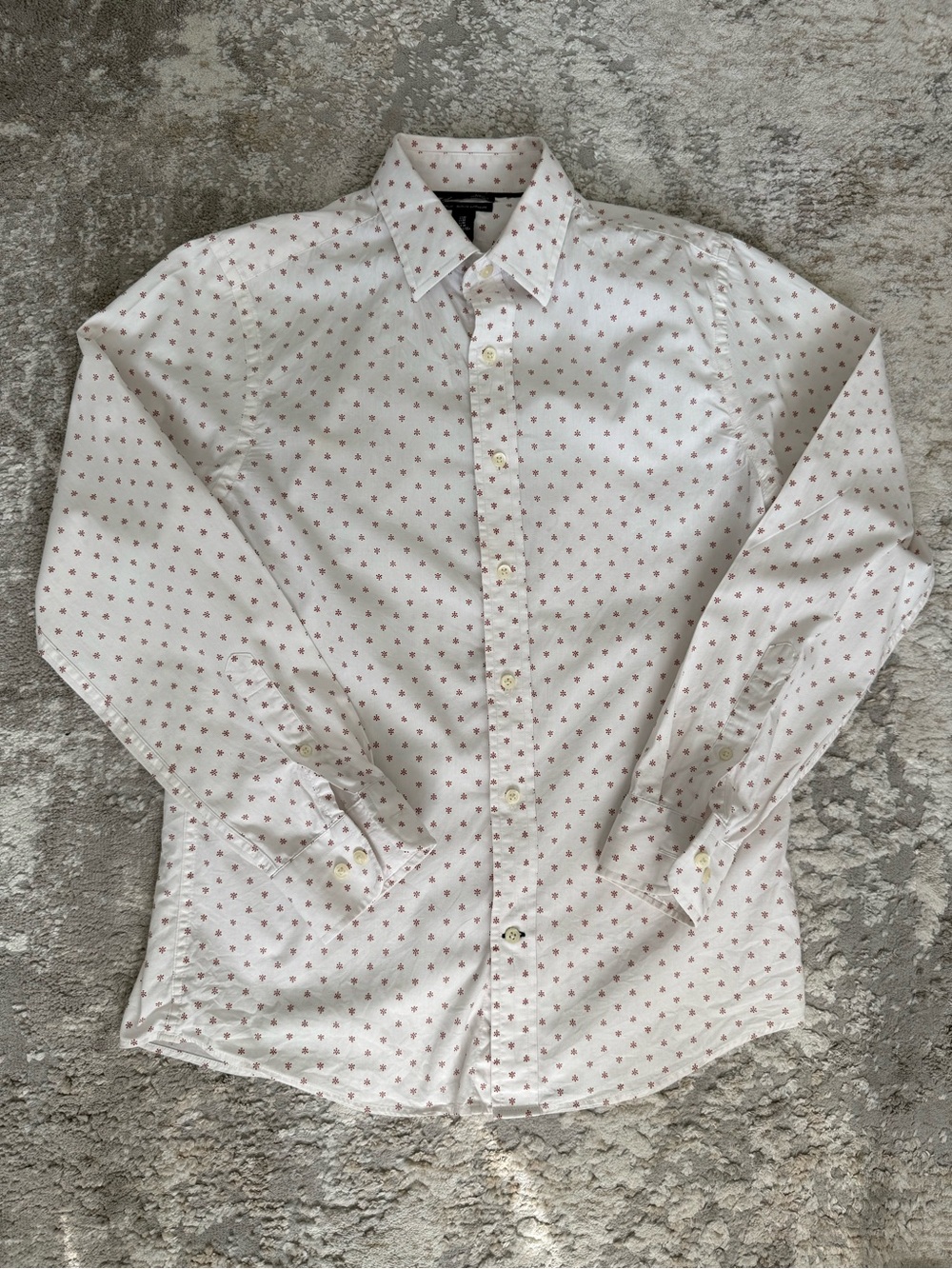 Gap White Button-Up Shirt with Red Micro-Print